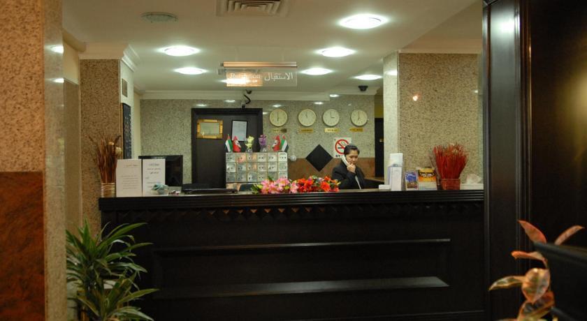 ドバイ Deebaj Al Khabisi Plazaアパートホテル エクステリア 写真