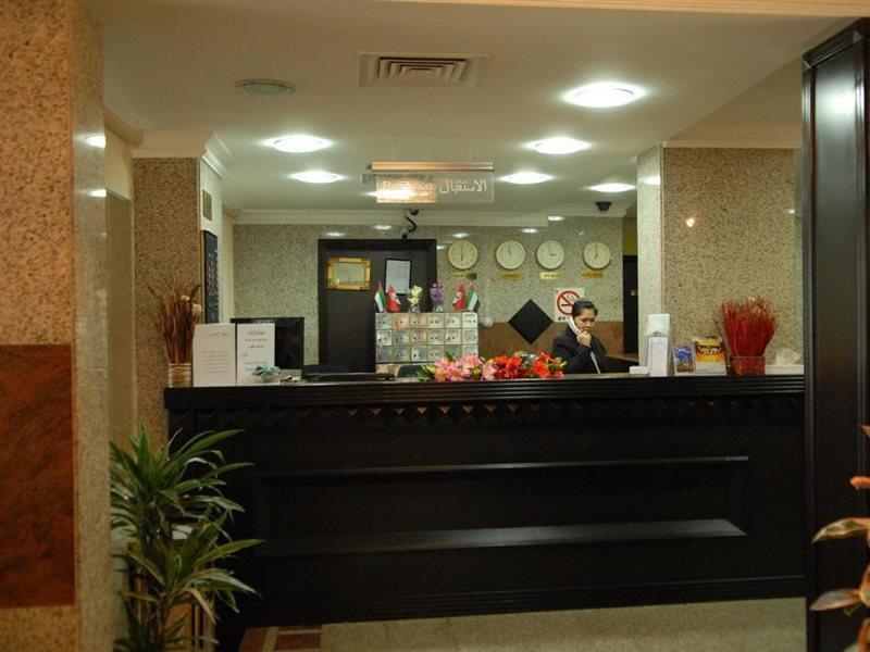 ドバイ Deebaj Al Khabisi Plazaアパートホテル エクステリア 写真